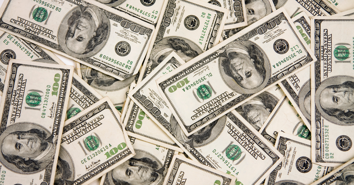 Dólar cai 0,26% para R$ 5,31: Inflação de 0,48% no Brasil e PIB dos EUA movimentam o mercado